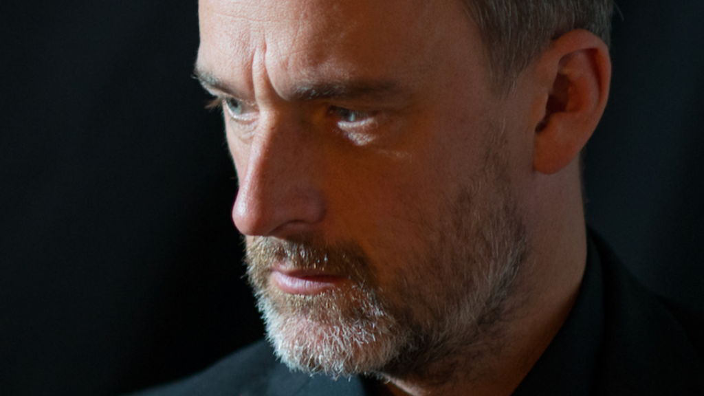 Will Storr headshot